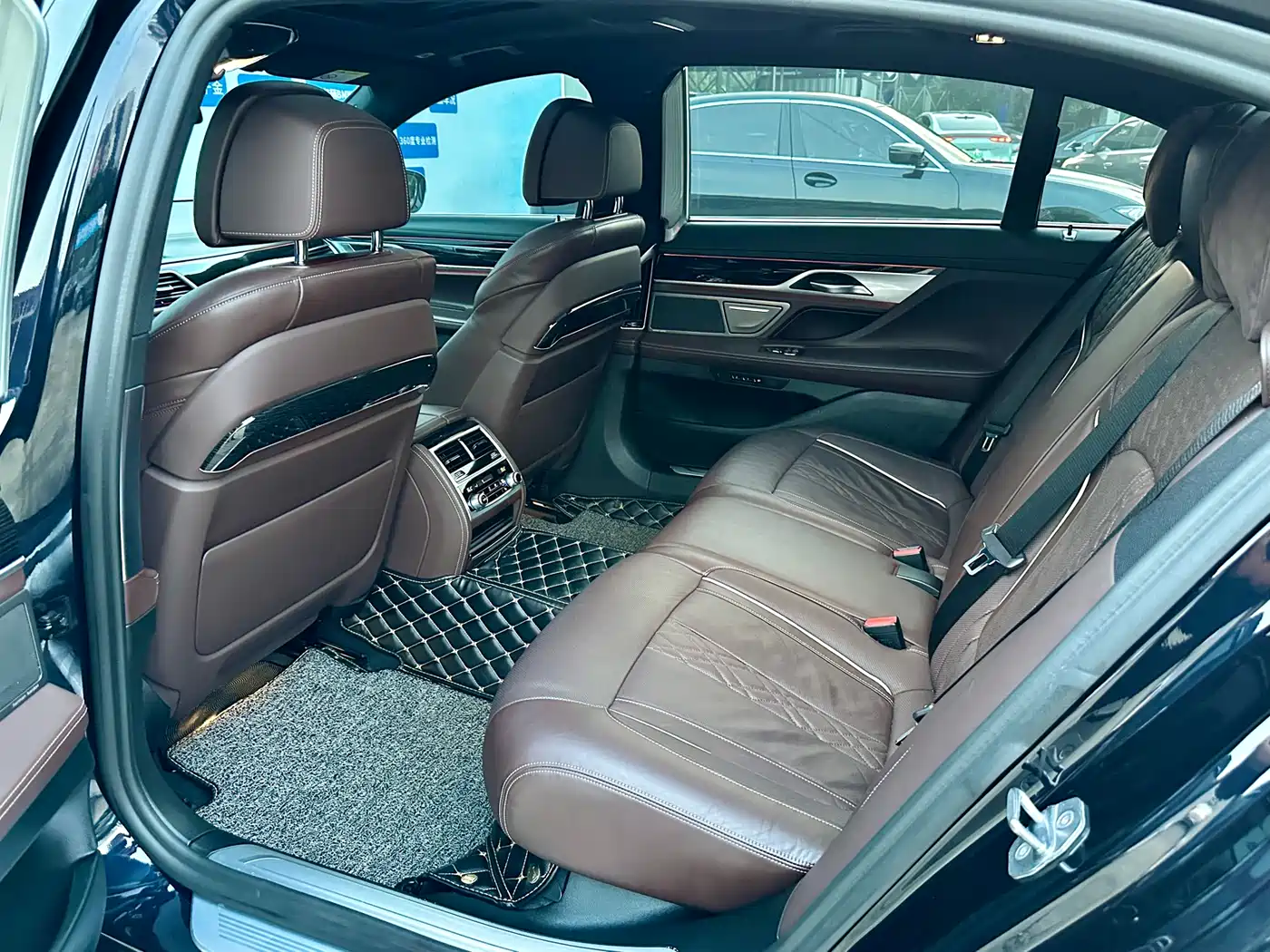BMW 7 Series 2019 Facelift 730Li M Sport Package фото 9