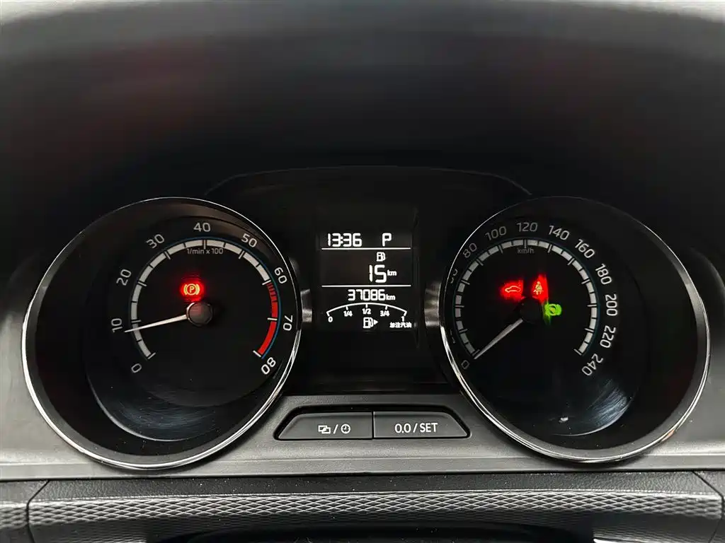 Škoda Kamiq 2022 1.5L Automatic Comfort Edition фото 12