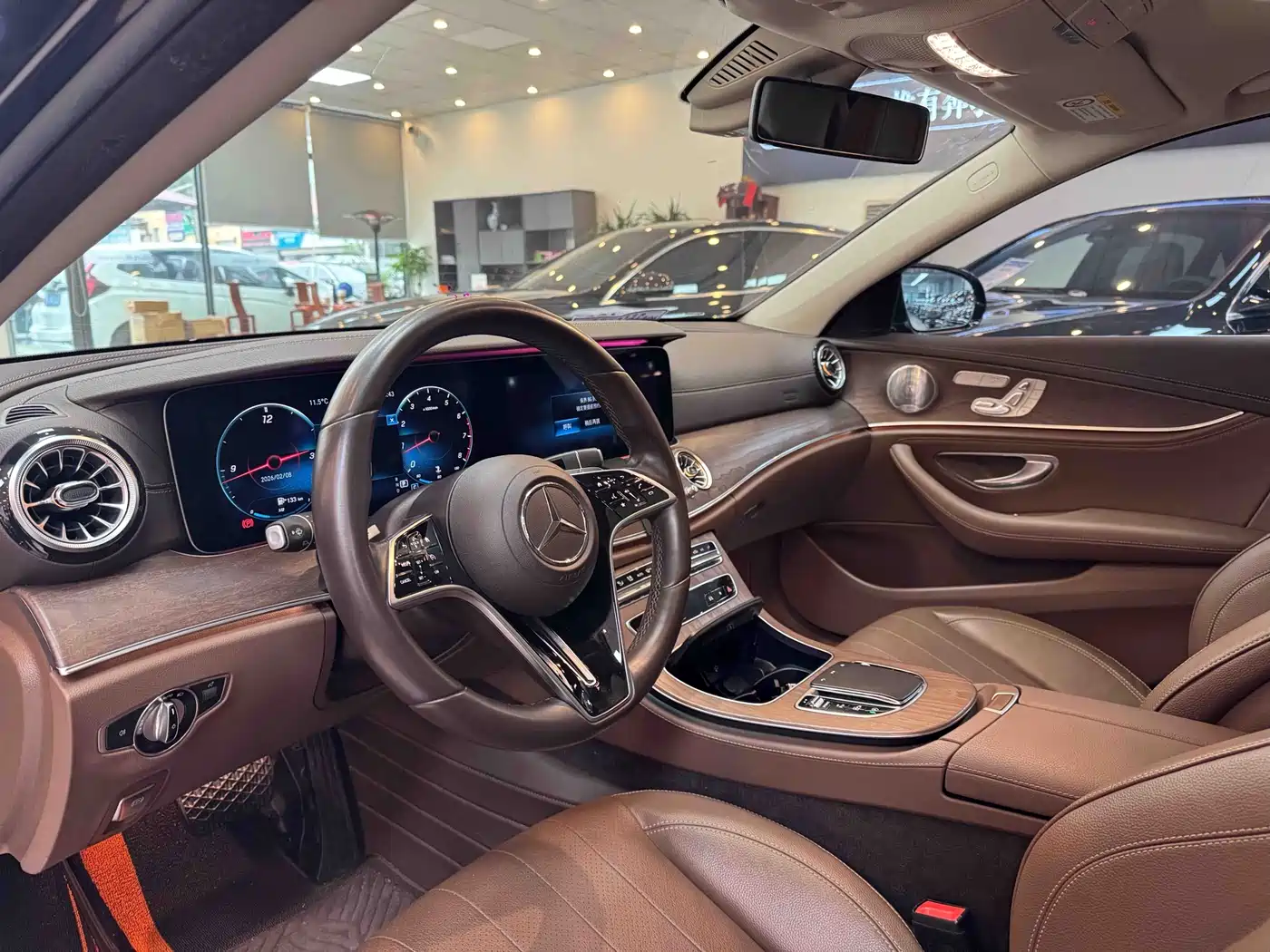 Mercedes-Benz E-Class 2021 E 300 L Luxury фото 6