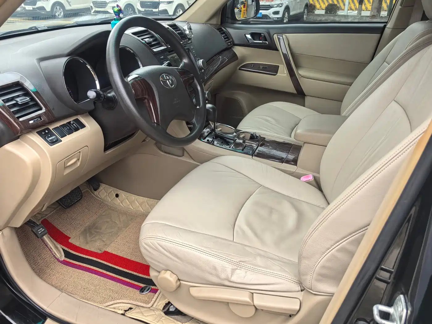 Toyota Highlander 2012 2.7L 2WD 7-Seat Elite фото 4