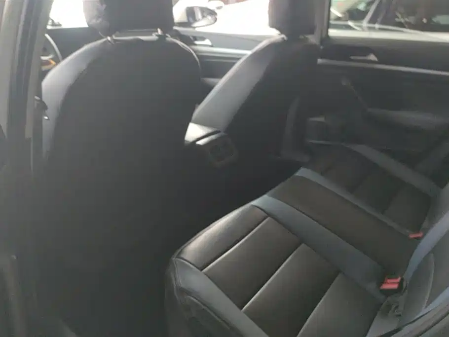 Volkswagen Lavida 2024 Model 1.5L Automatic Delight Edition фото 11