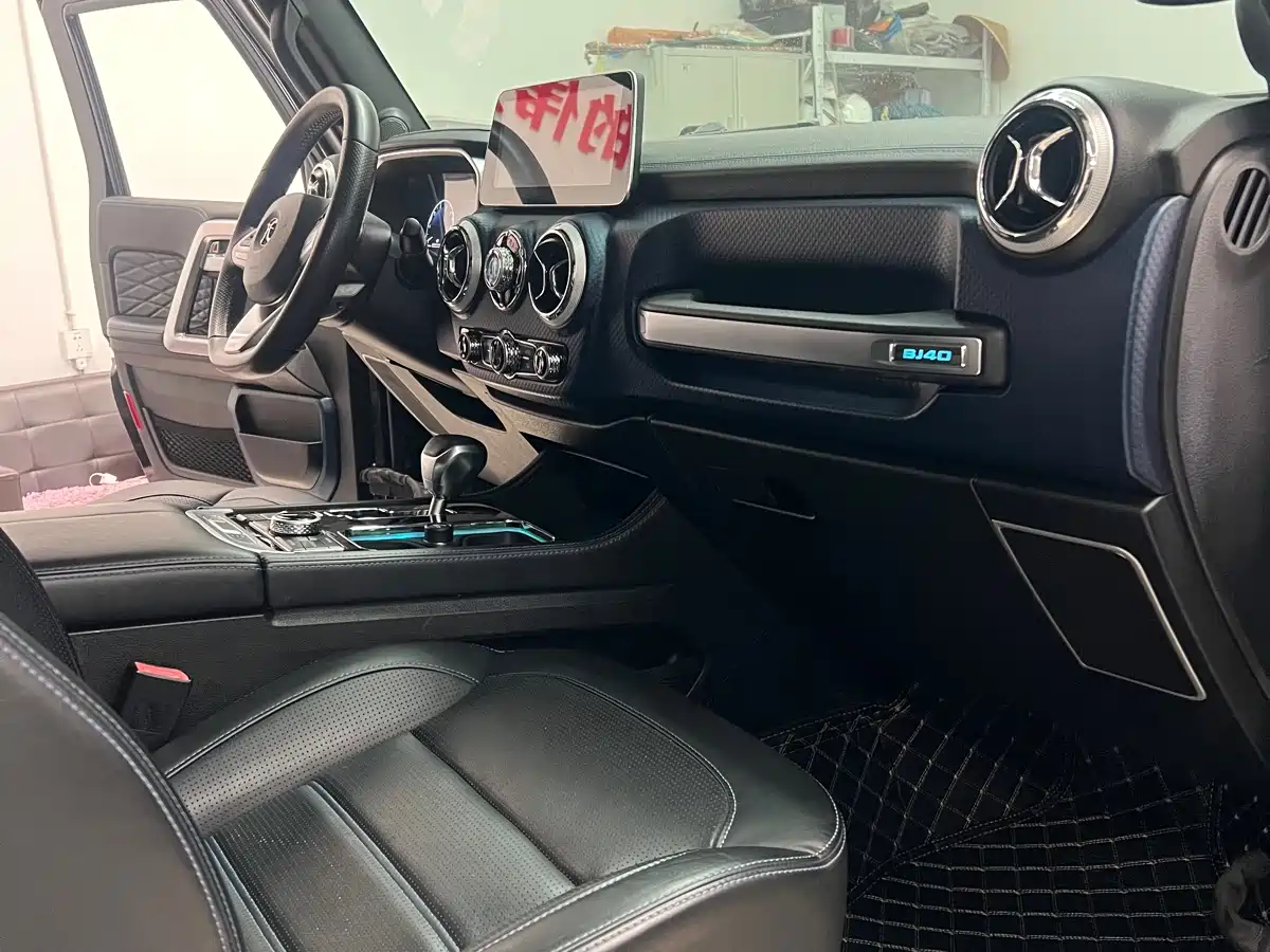 BAIC ORV Beijing Offroad BJ40 2019 PLUS 2.3T Automatic 4WD Luxury Edition China VI фото 4