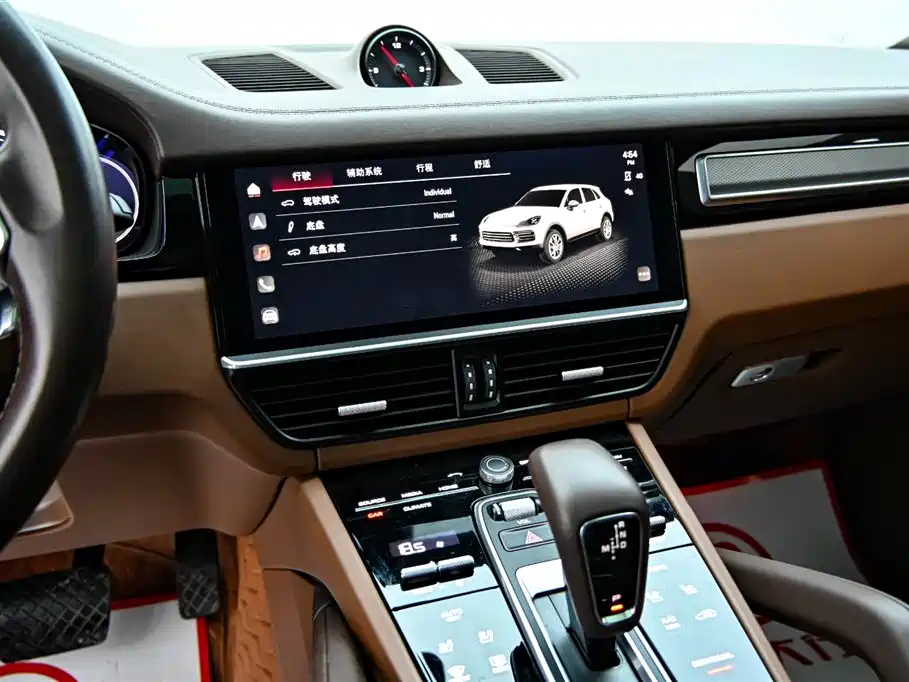 Porsche Cayenne New Energy 2023 Cayenne E-Hybrid 2.0T Platinum Edition фото 17