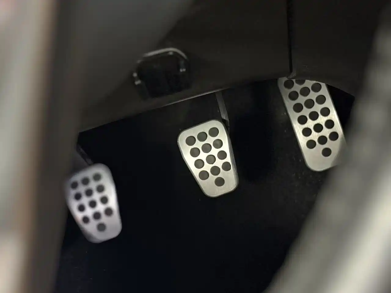 Ford Fiesta (Import) 2013 1.6T ST фото 22
