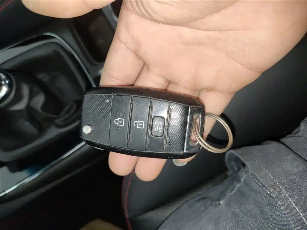 Kia K3 2016 1.6L Manual GL фото 17
