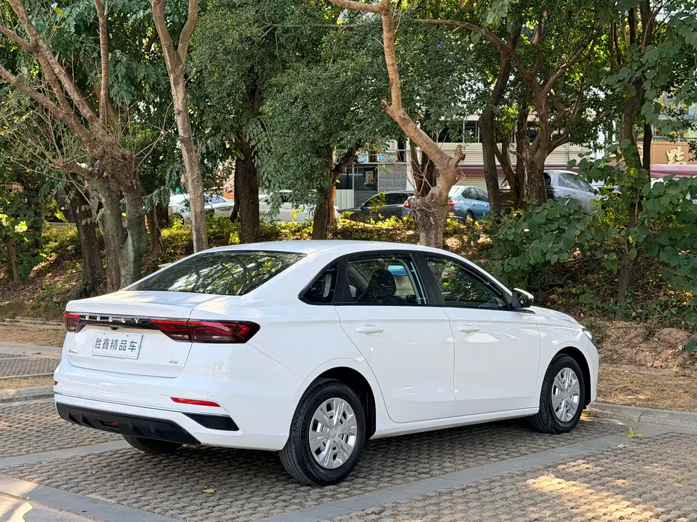 GEELY AUTOMOBILE EMGRAND