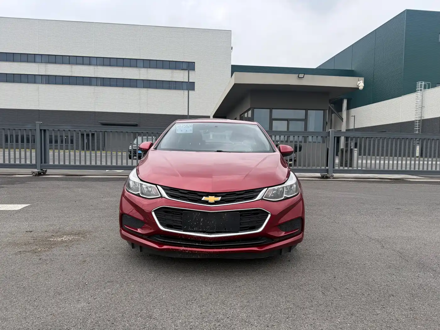 Chevrolet Cruze 2017 1.5L Automatic Pioneer Sunroof фото 2