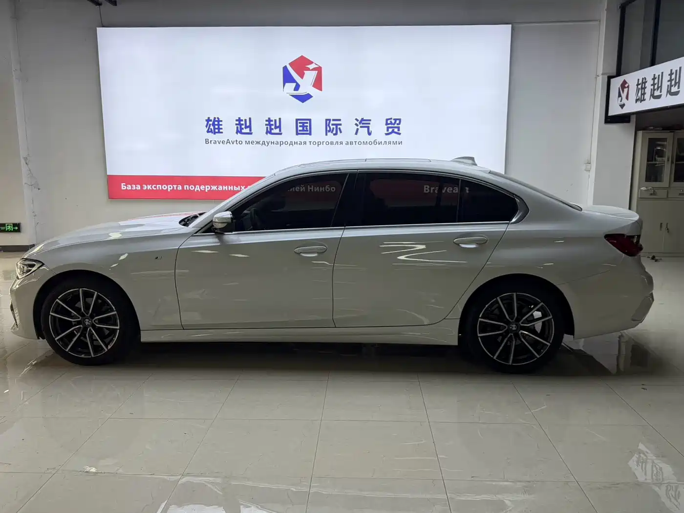 BMW 3 Series 2022 320Li M Sport Package фото 4