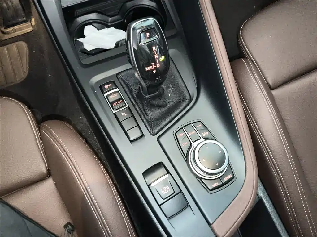 BMW X1 2022 sDrive25Li Leading фото 10