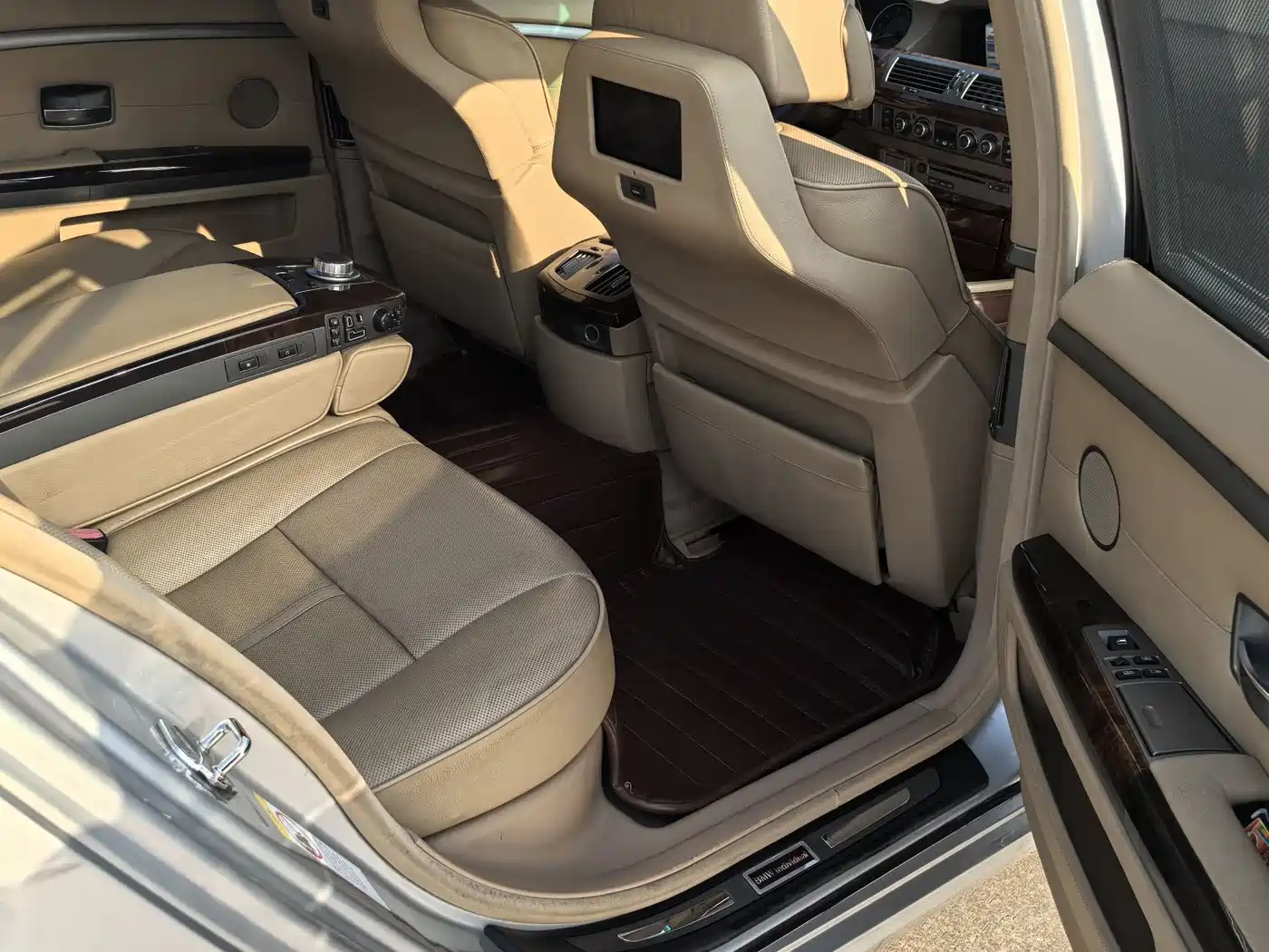 BMW 7 Series 2005 Model 760Li фото 17
