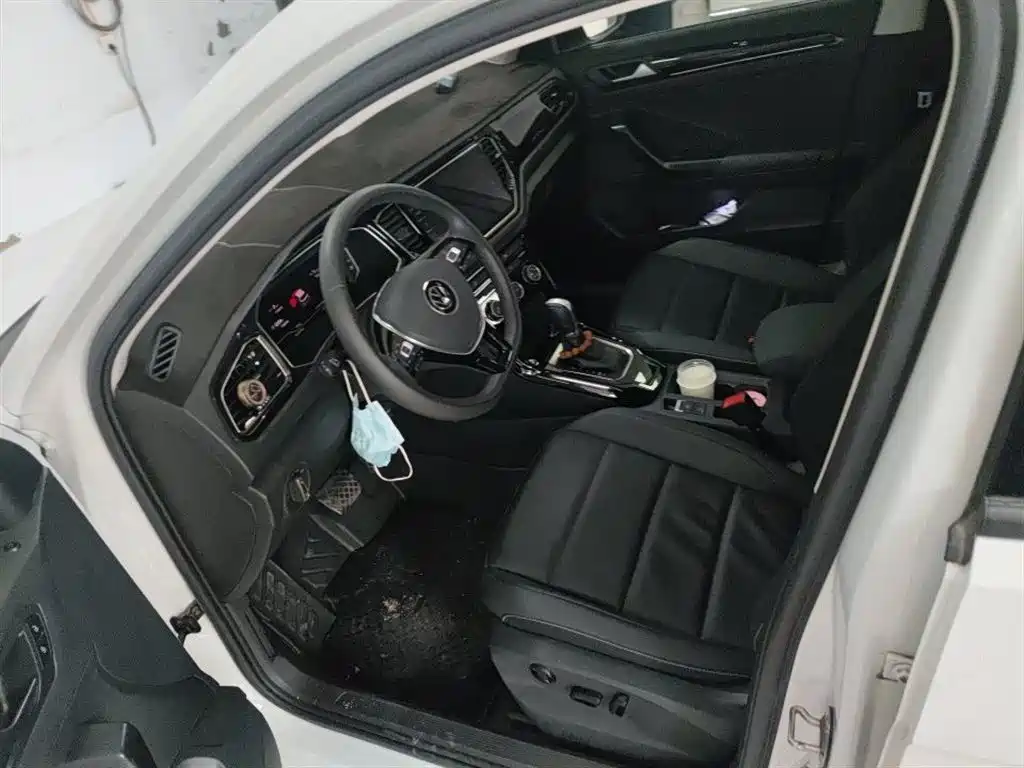 Volkswagen T-ROC 2022 280TSI DSG 2WD Comfort PLUS фото 5