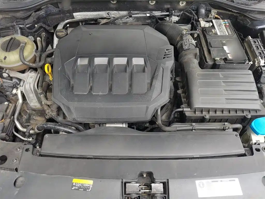 Volkswagen Passat 2022 330TSI Luxury Edition фото 11