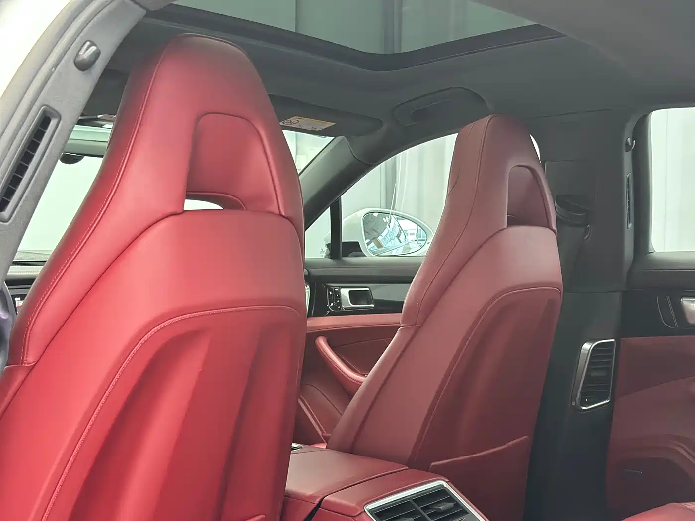 Porsche Panamera 2017 Panamera 3.0T фото 33