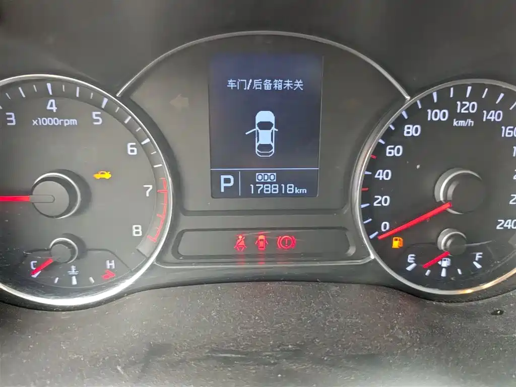 Kia K3 2013 1.6L Automatic GLS фото 19
