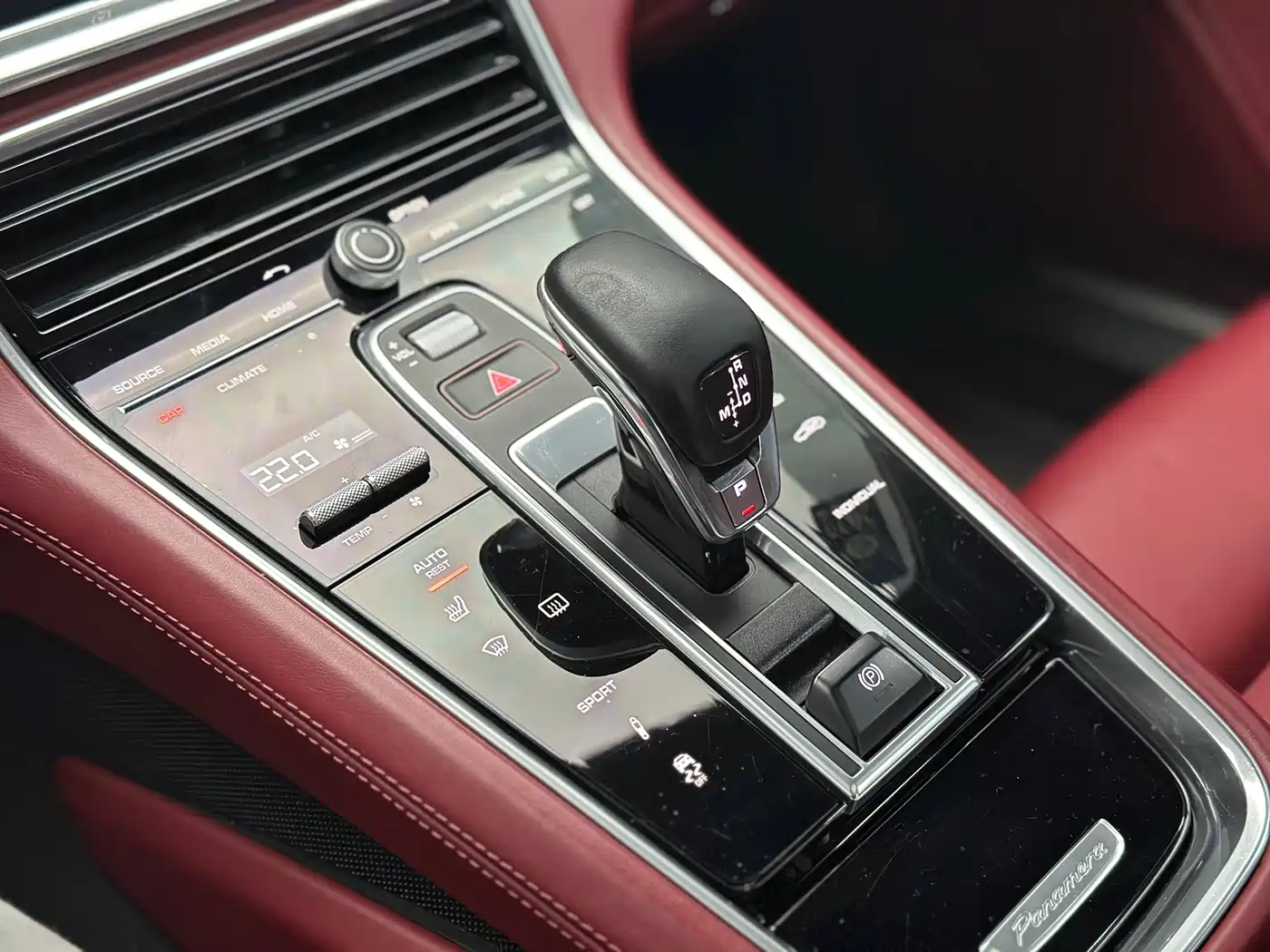 Porsche Panamera 2017 Panamera 3.0T фото 28