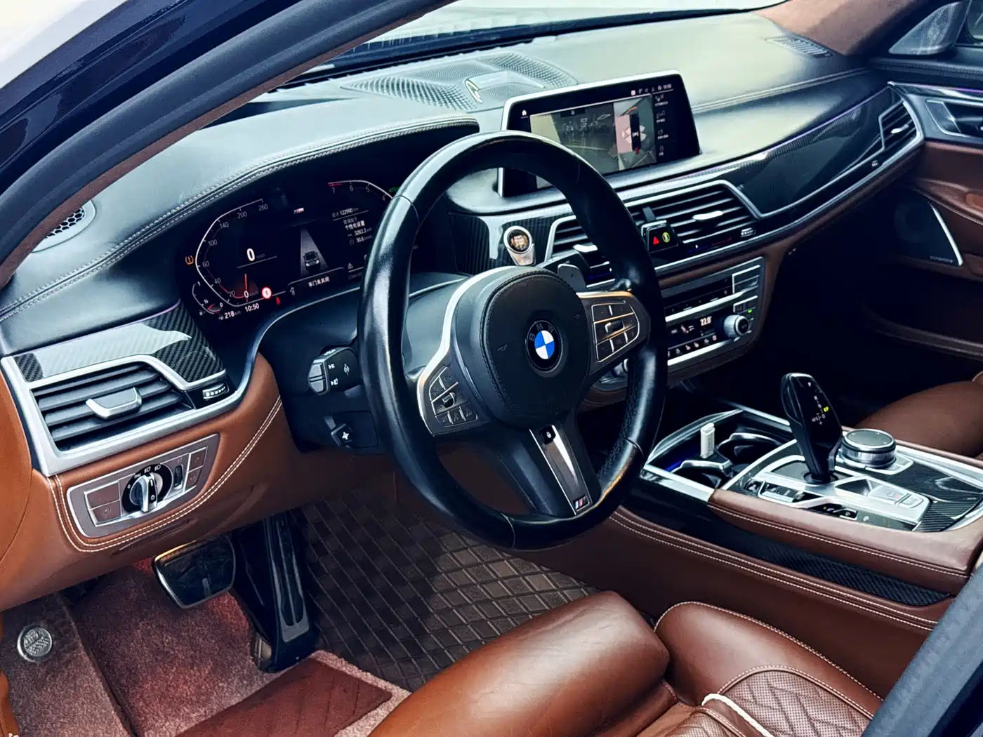 BMW 7 Series 2019 740Li xDrive Executive M Sport Package фото 8