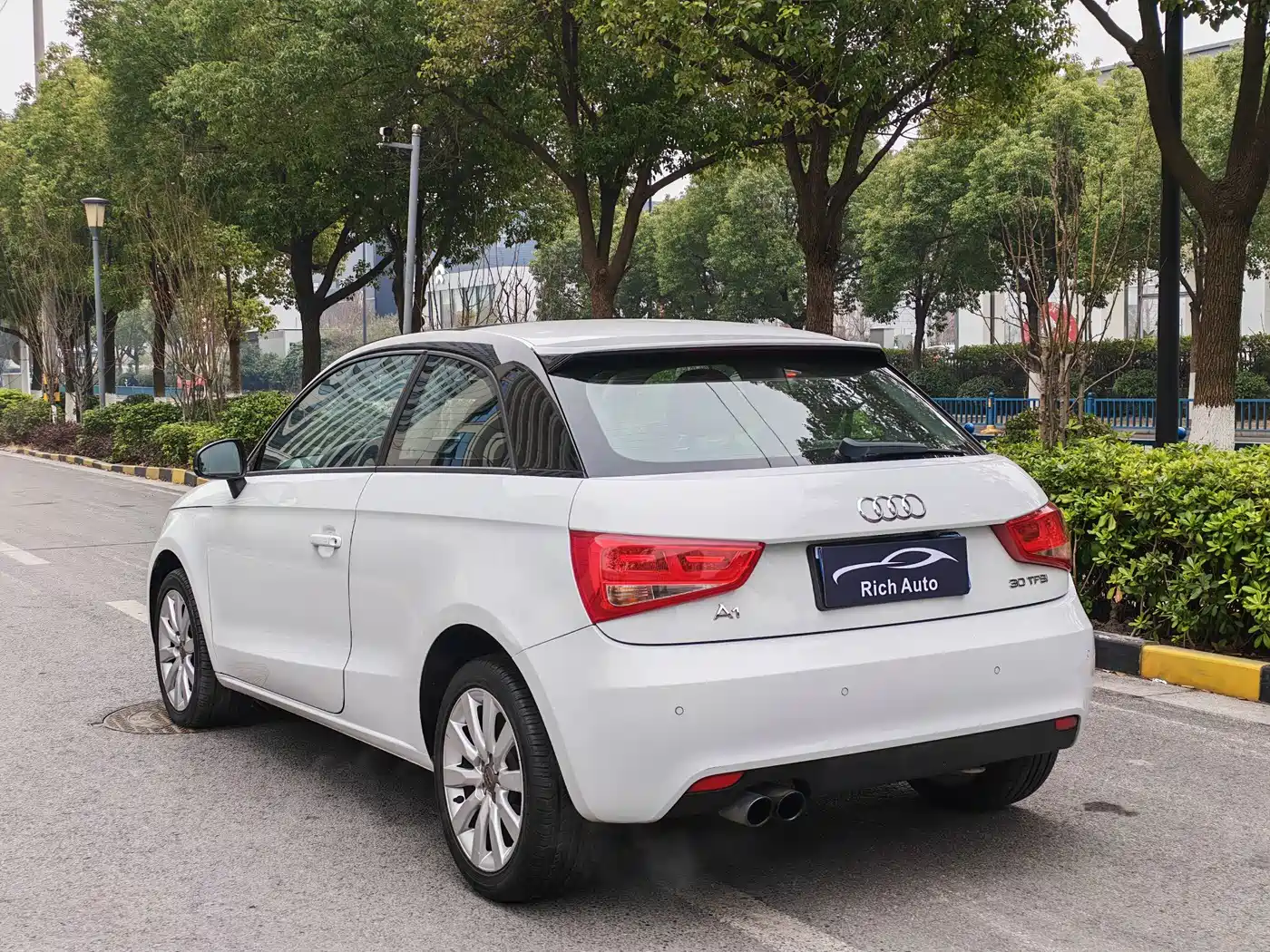 Audi A1 2014 30 TFSI Comfort фото 6