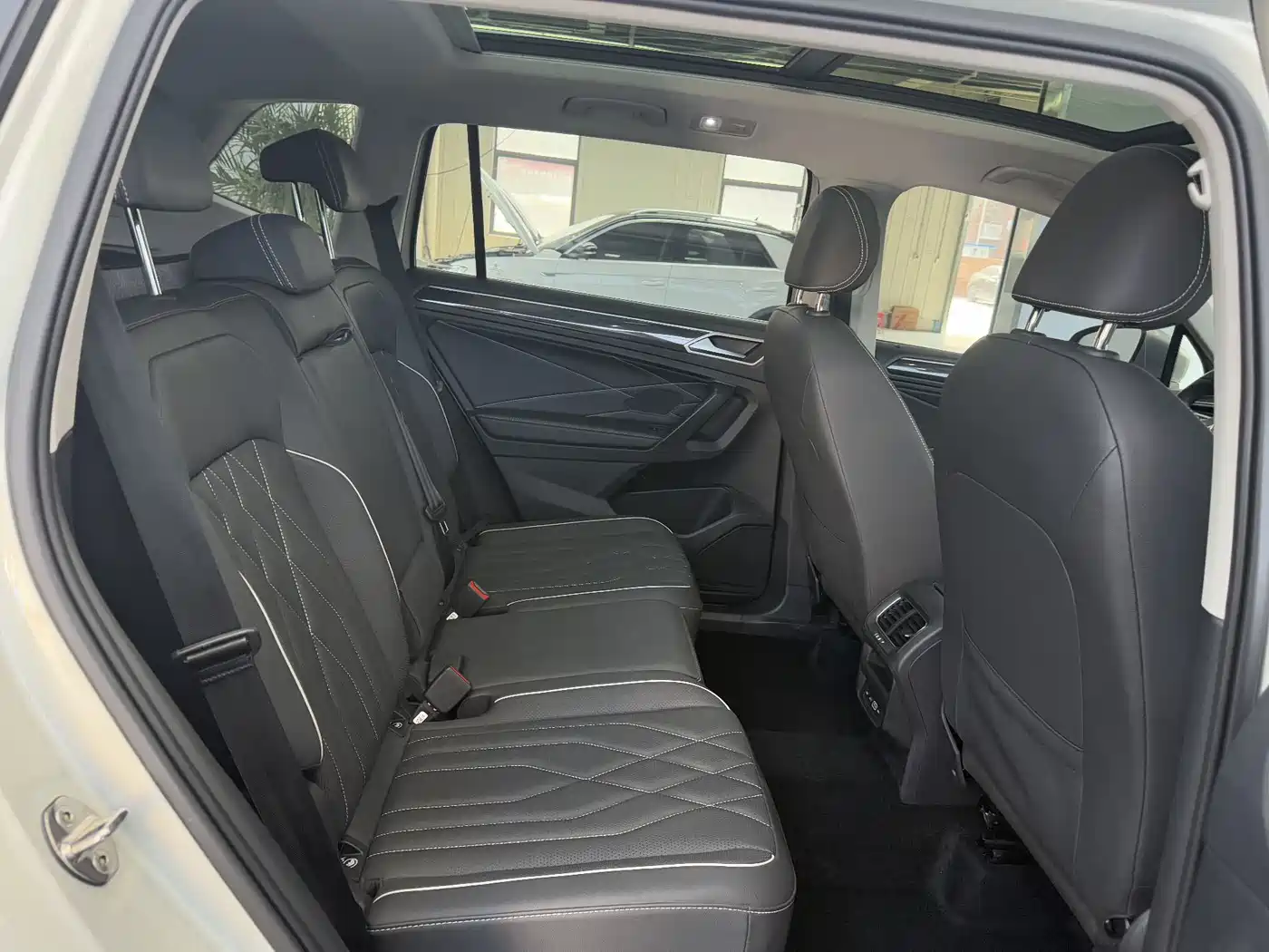 Volkswagen Tiguan L 2023 280TSI 2WD Trend Limited Edition фото 10