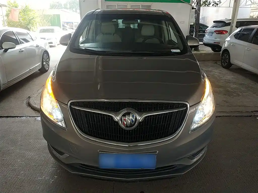 Buick GL8 2018 28T Comfort China VI фото 3
