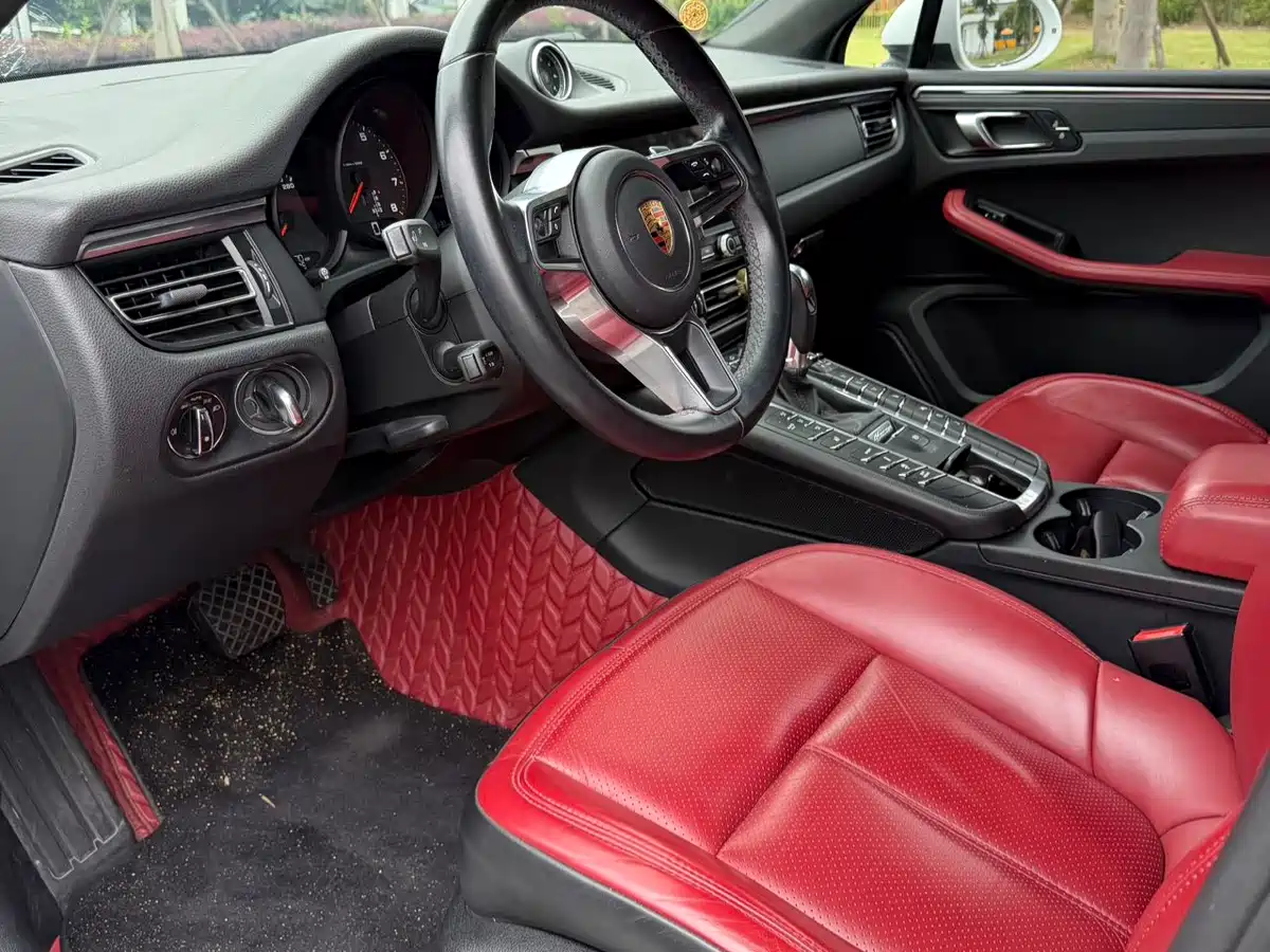 Porsche Macan 2021 Macan 2.0T фото 12