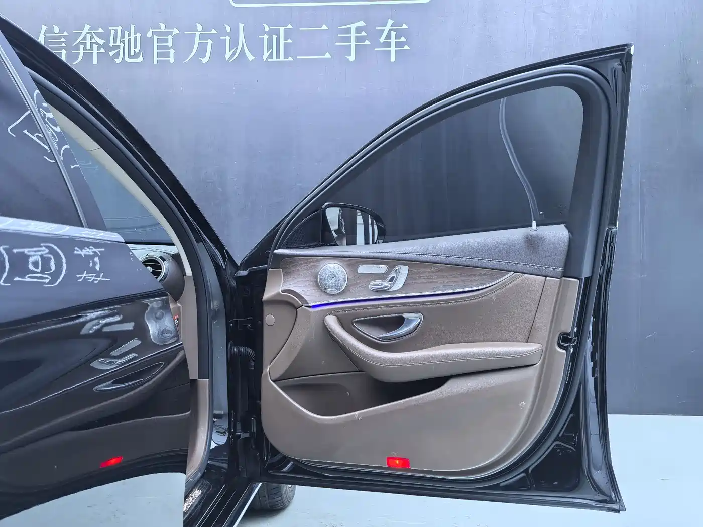 Mercedes-Benz E-Class 2018 Facelift E 300 L Luxury фото 22