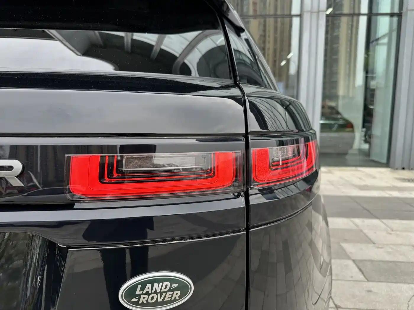 Land Rover Range Rover Velar 2018 P380 R-DYNAMIC SE фото 7