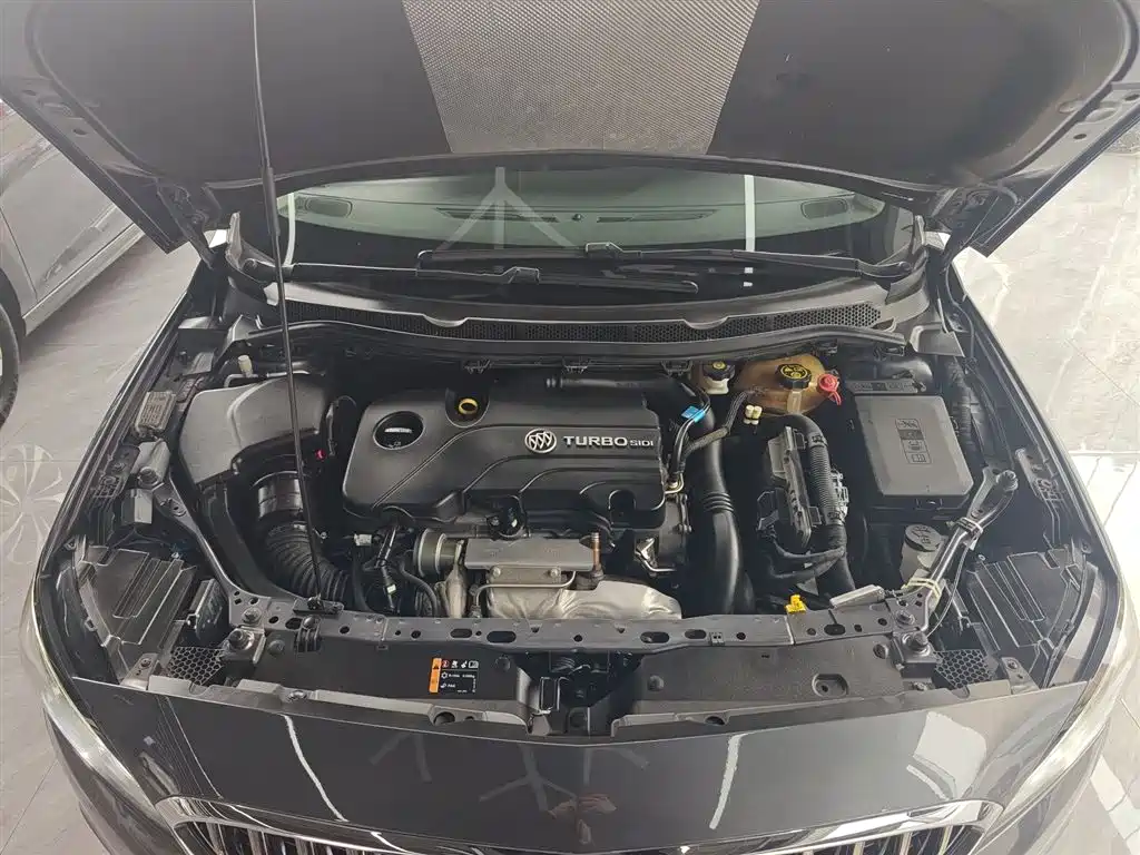 Buick Verano 2017 Sedan 20T DCT Leading фото 20