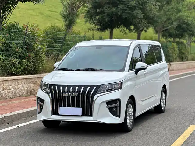  BAW (Beijing Automobile Works) Ruisheng Ace M7 2023 2.0L Auto Long Wheelbase Innovation 7-seater