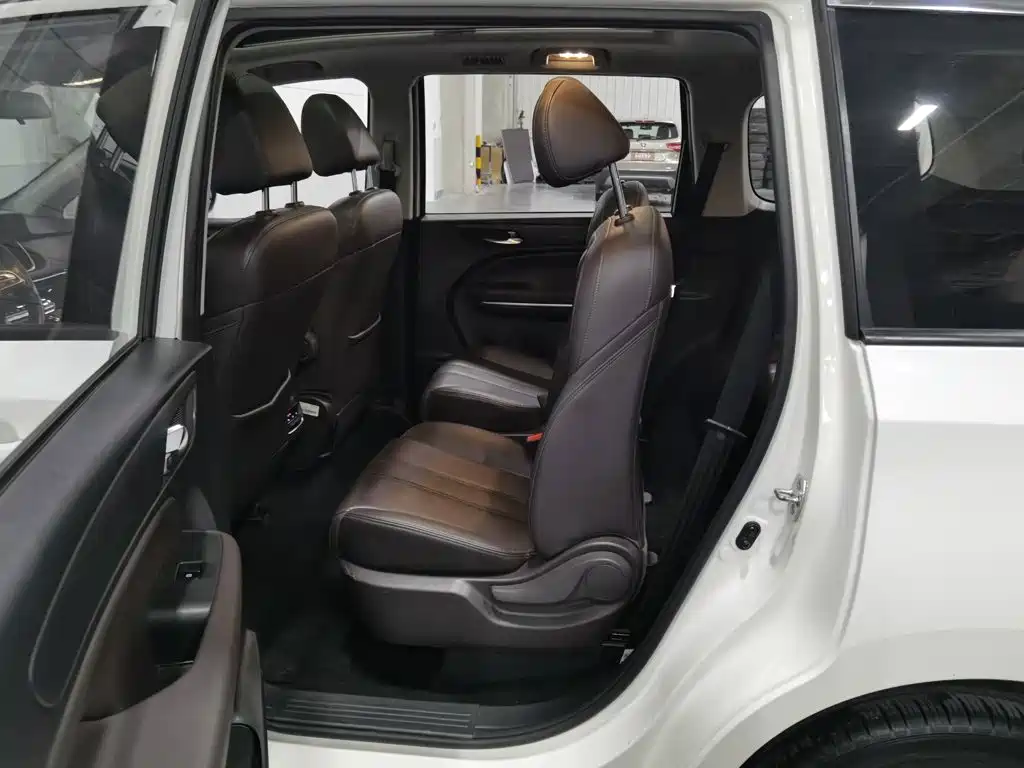 Фото 15 - GAC Trumpchi Trumpchi M6