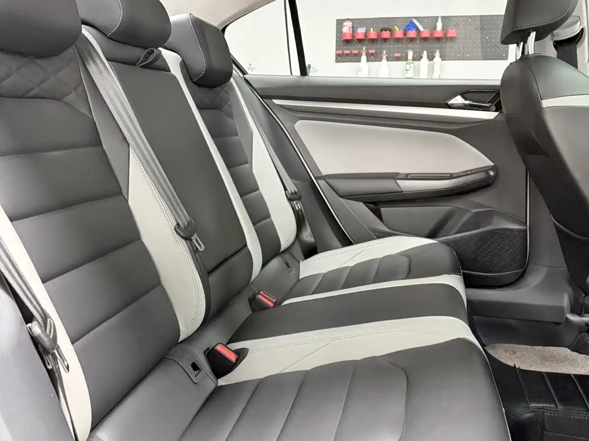 Volkswagen Bora 2023 280TSI DSG Prestige Edition фото 13