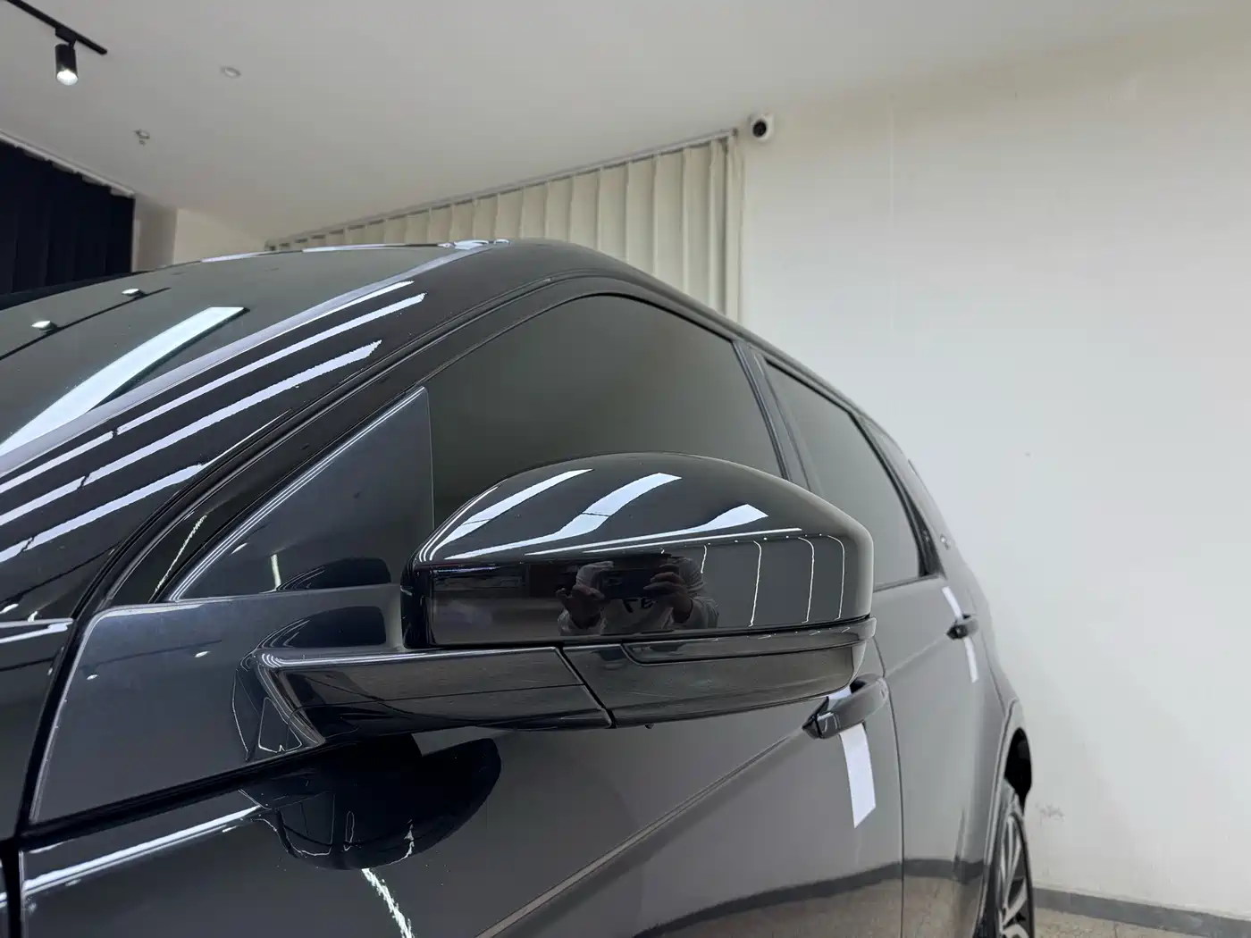 Land Rover Discovery Sport 2022 Model 249PS R-Dynamic S Performance Edition 5-Seater фото 9