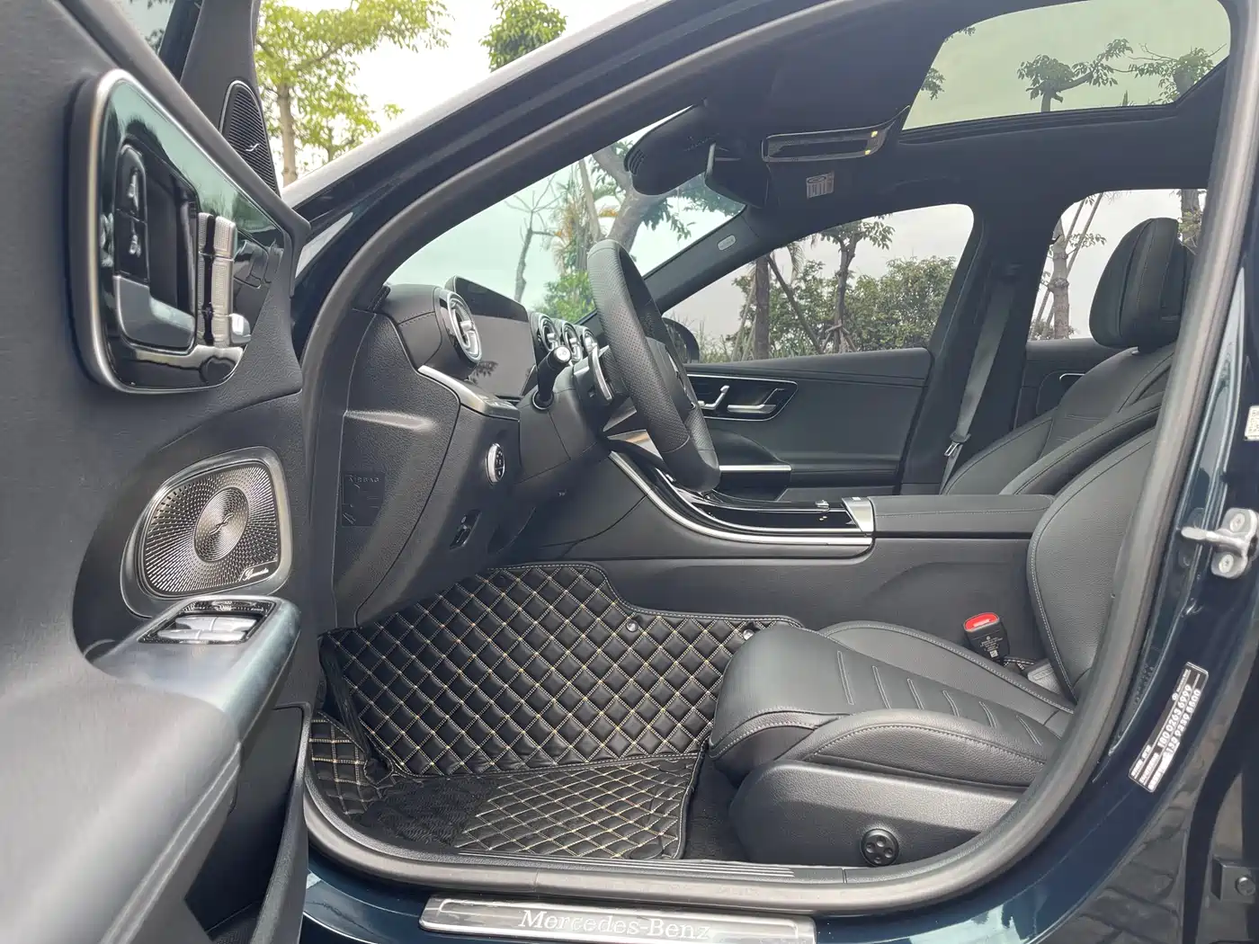 Mercedes-Benz C-Class 2024 Facelift C 260 L Moonlight Sport фото 7