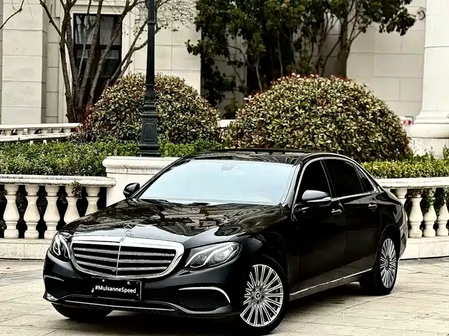 MERCEDES-BENZ E CLASS