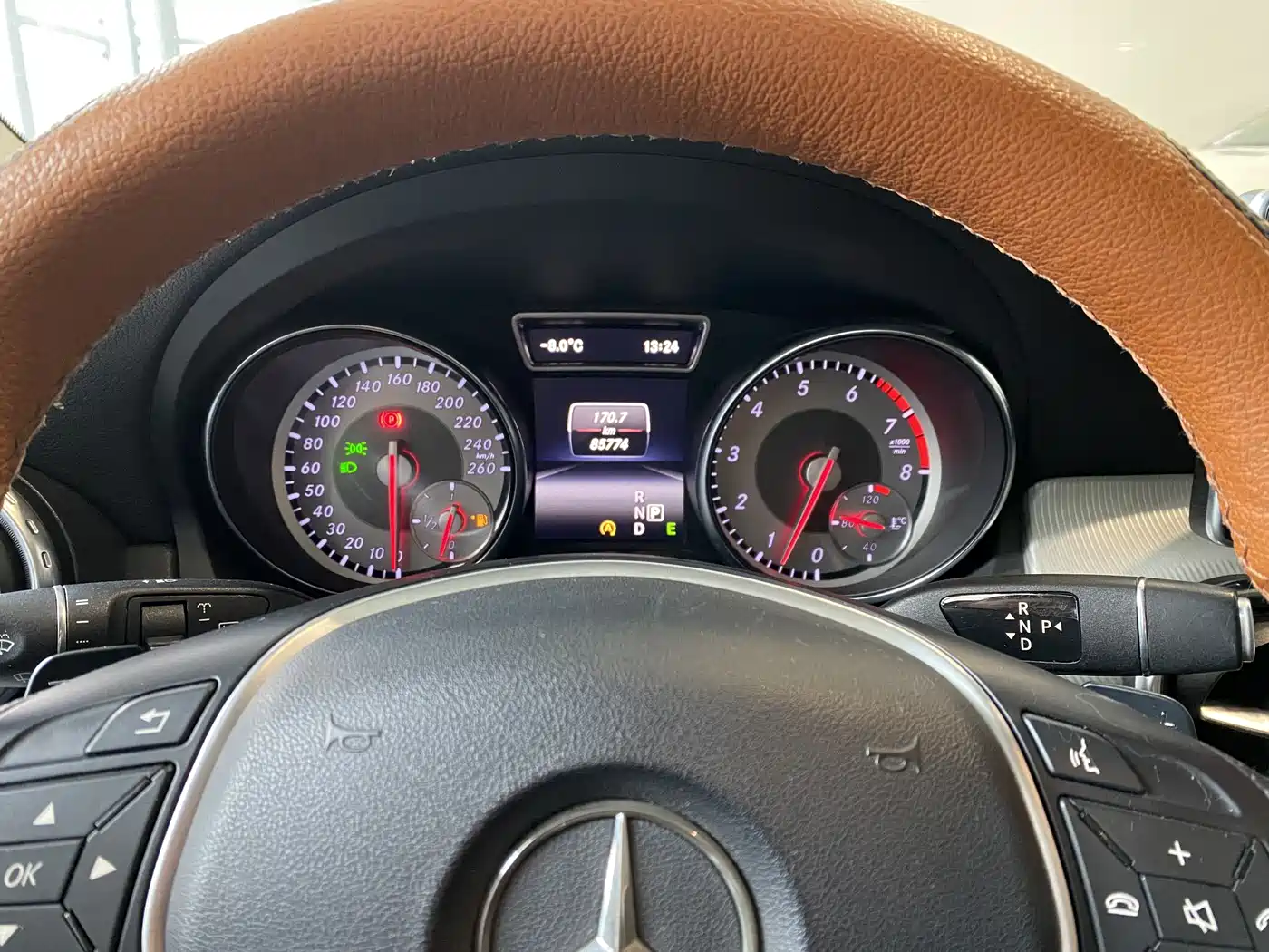 Mercedes-Benz GLA 2016 GLA 220 4MATIC Fashion фото 7