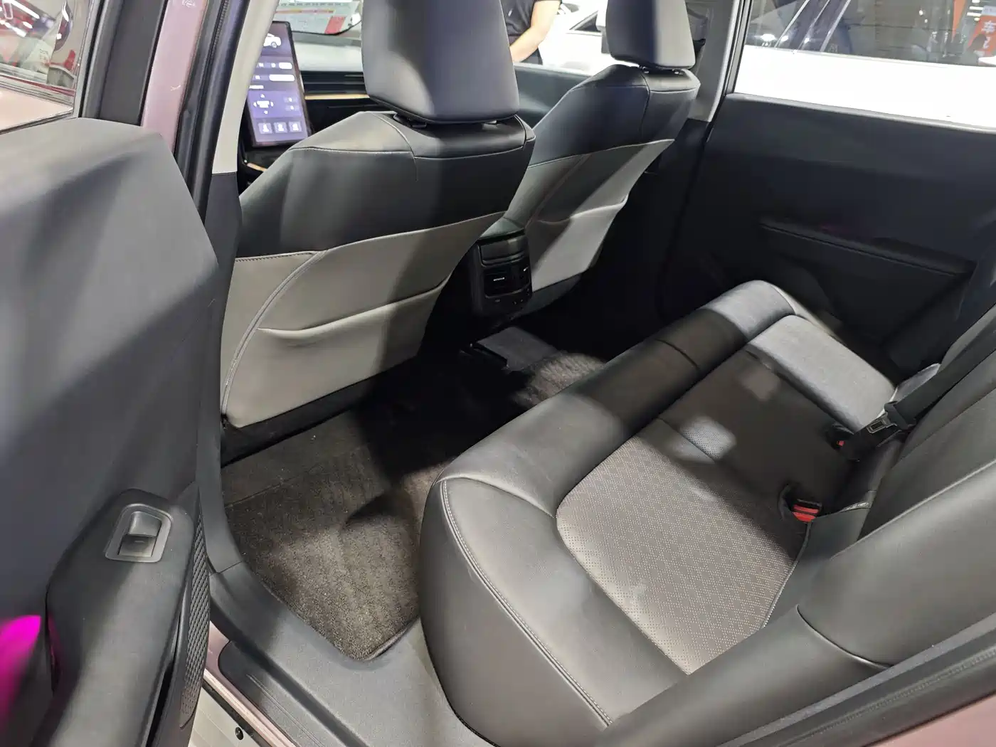 Toyota bZ3 2023 616km Long Range Premium фото 10