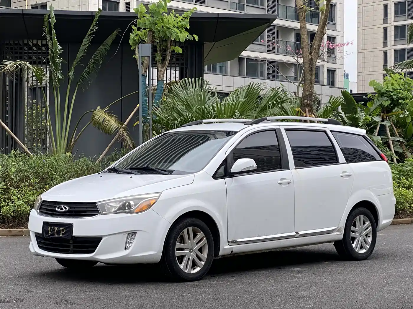 Chery Arrizo M7 2017 2015 2.0L CVT Deluxe Edition 223-seat
