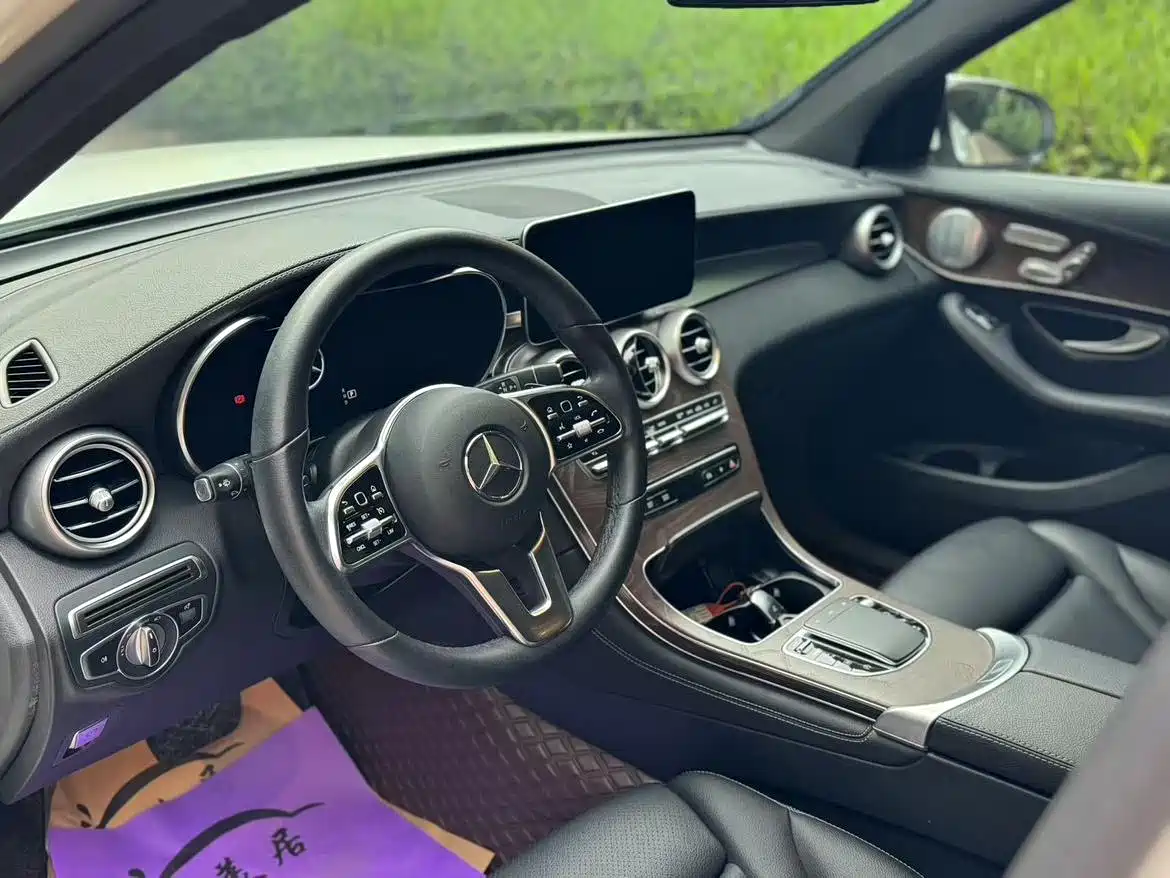 Mercedes-Benz GLC 2020 GLC 300 L 4MATIC Dynamic фото 5