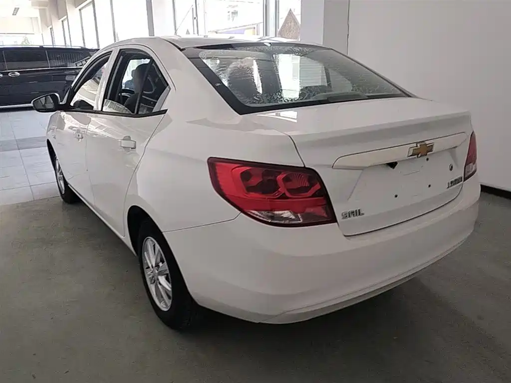 Chevrolet Sail 2018 Sail 3 1.3L Manual Comfort Sunroof фото 5