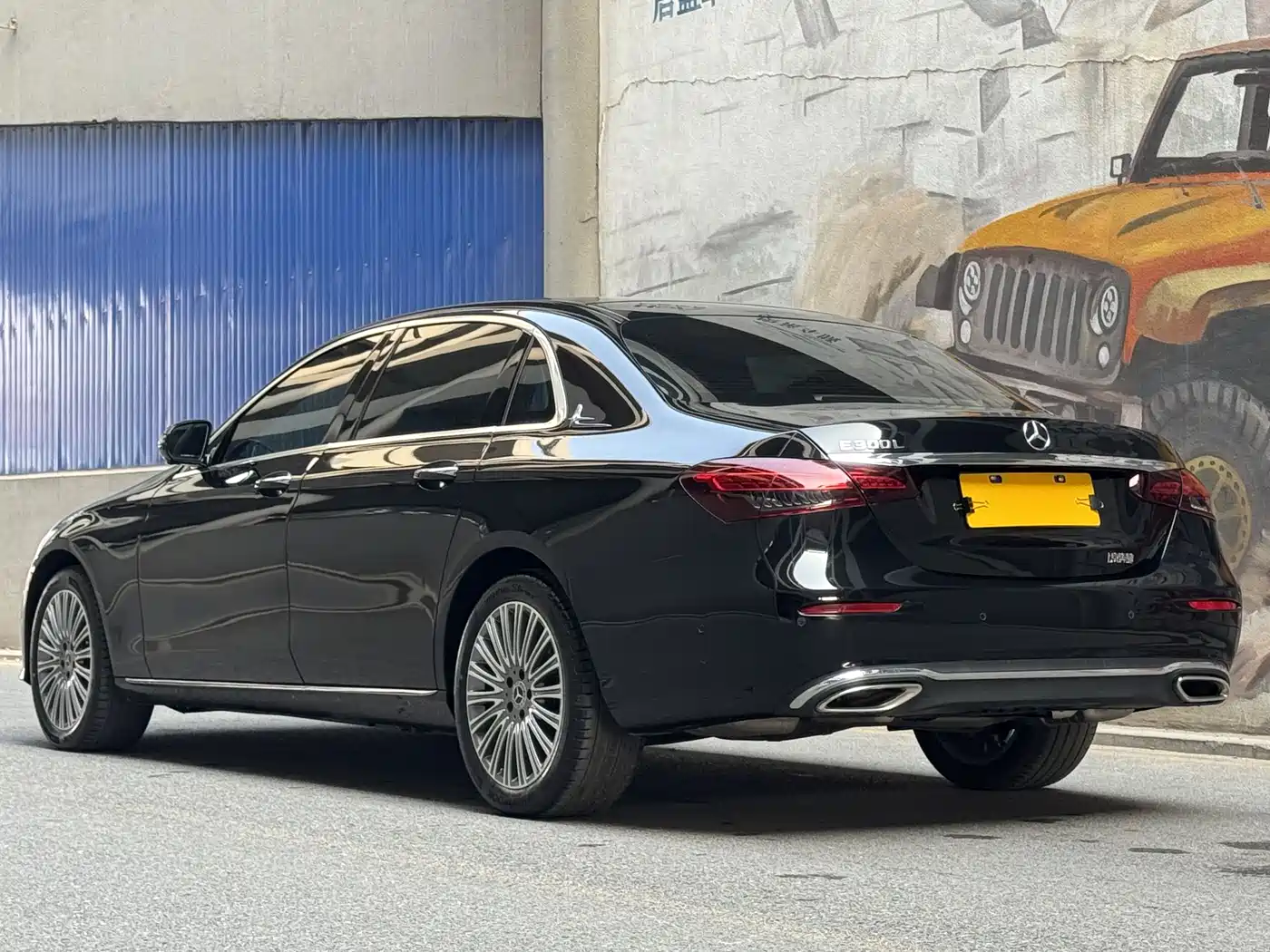 MERCEDES-BENZ E CLASS