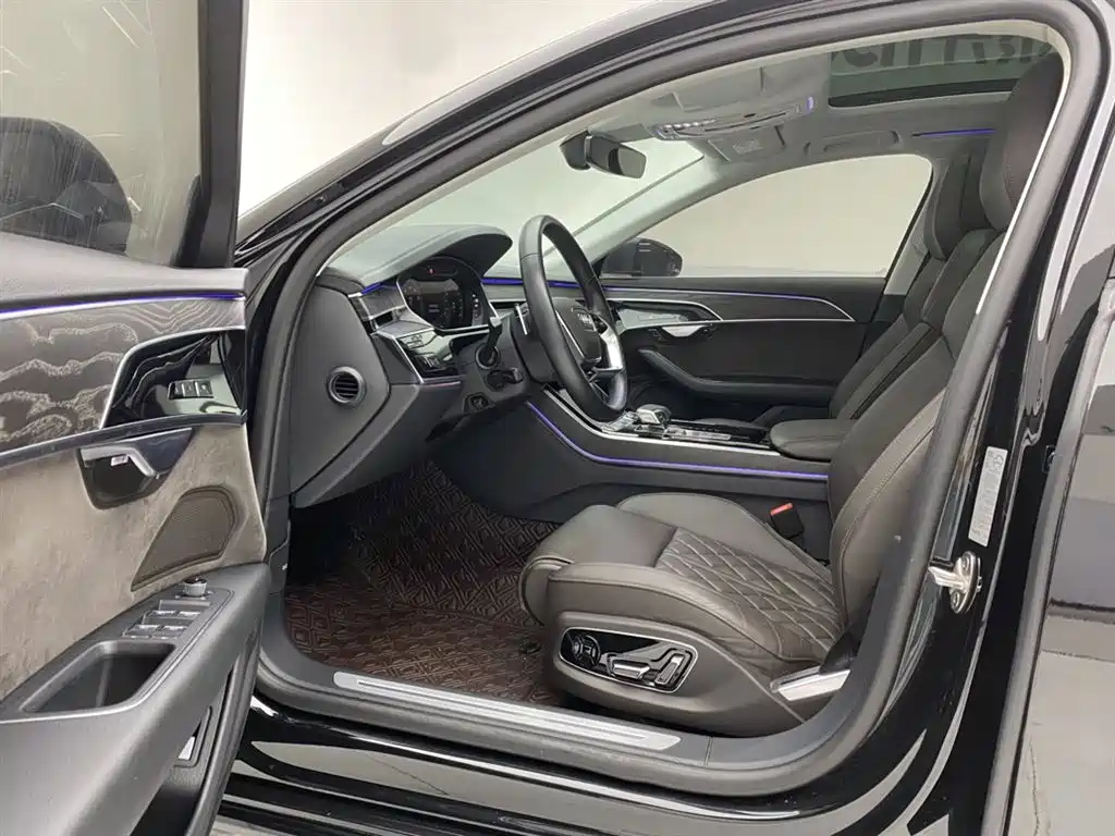 Audi A8 2022 A8L 50 TFSI quattro Comfort Collector's Edition фото 20