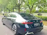 صورة 9 - BMW 5 Series