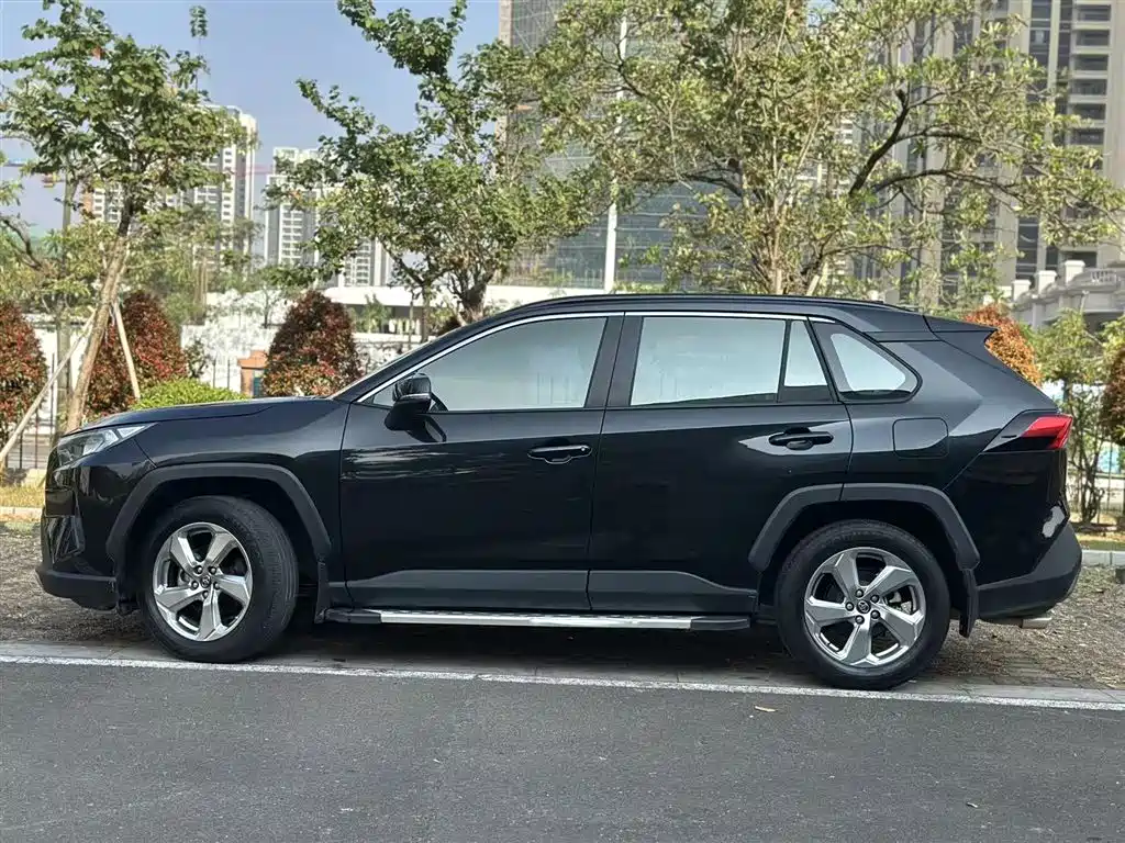 Toyota RAV4 Rongfang 2022 2.0L CVT 2WD Trend Plus Edition фото 9