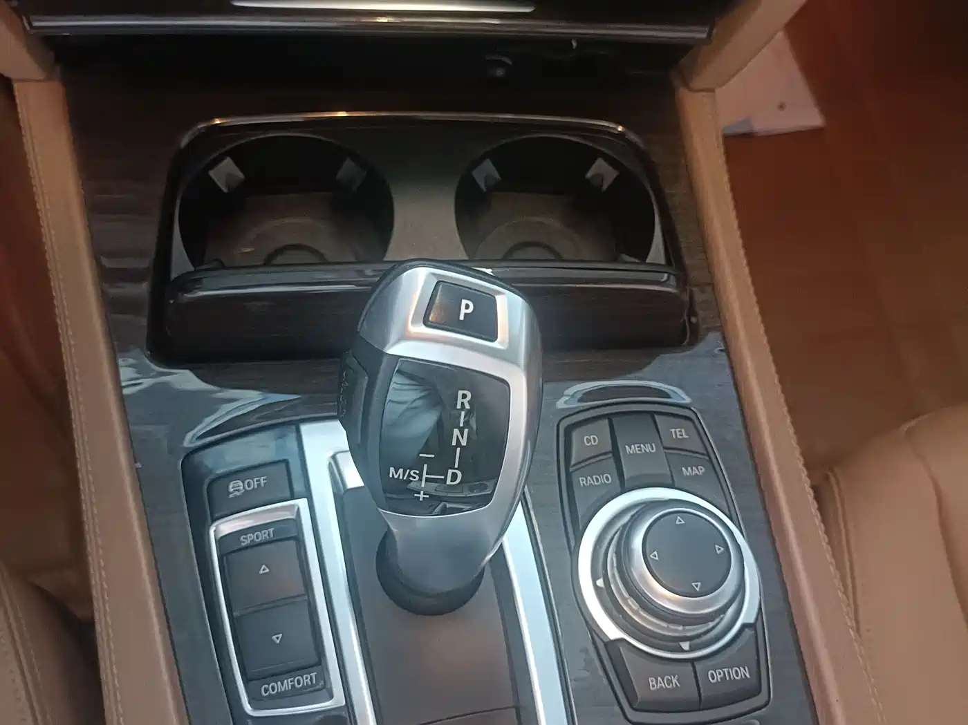 BMW 7 Series 2011 740Li Steinway Limited Edition фото 10