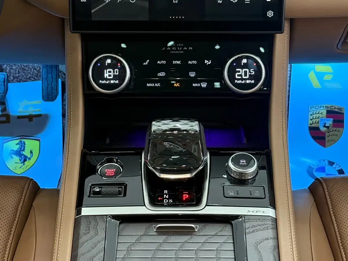 JAGUAR XFL