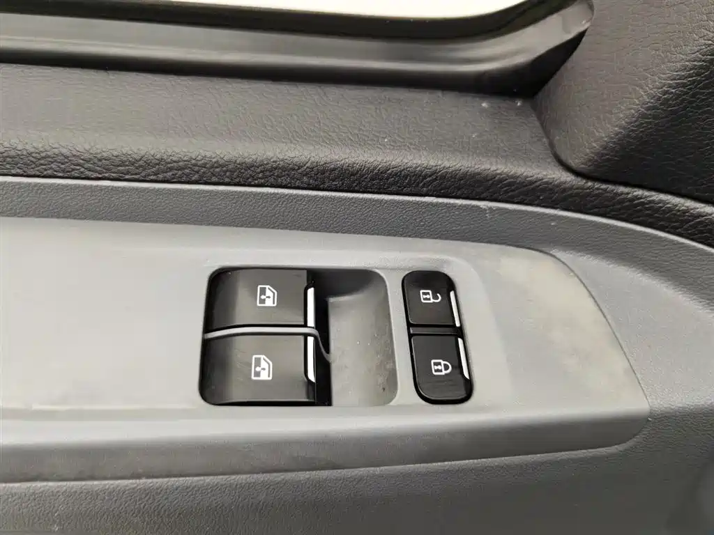 SAIC MAXUS XINTU V80