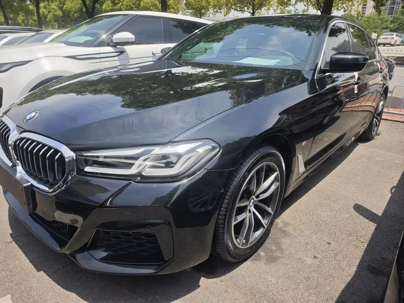 BMW 5 Series 2021 525Li M Sport Package фото 3