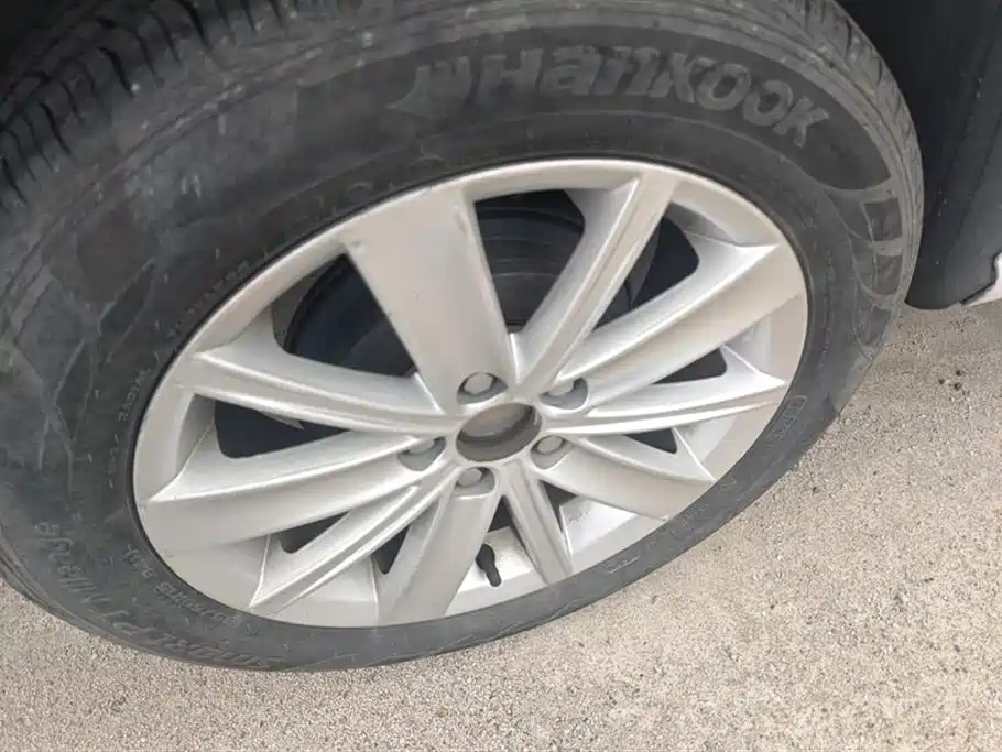 Volkswagen Polo 2016 1.6L Automatic Comfort фото 6