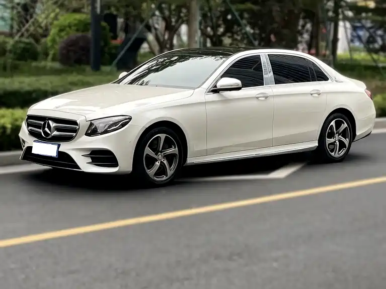 Mercedes-Benz E-Class 2017 E 300 L Sport Luxury фото 3