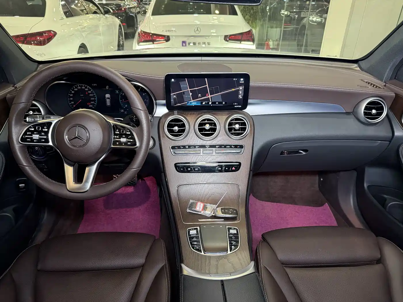 Mercedes-Benz GLC 2021 GLC 260 L 4MATIC Luxury фото 17