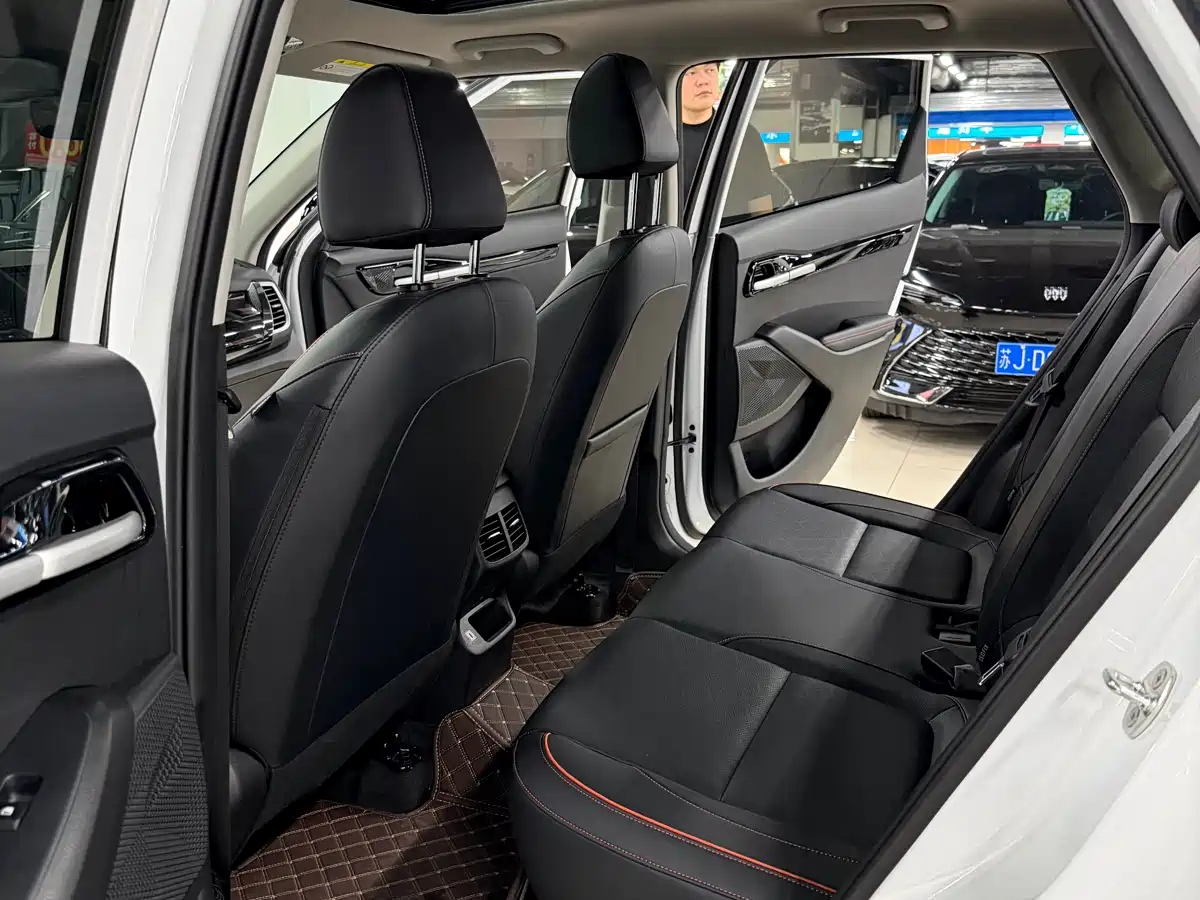 Kia Seltos 2026 1.5L IVT Luxury Edition фото 6